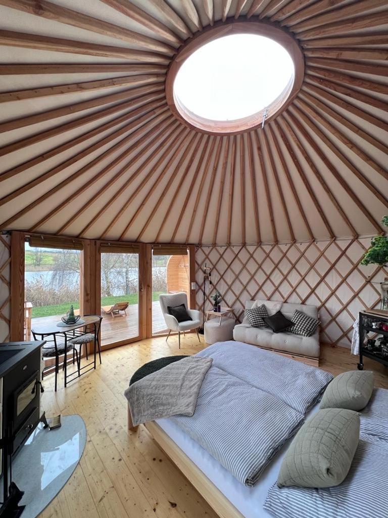 Yary Yurt * Všeruby